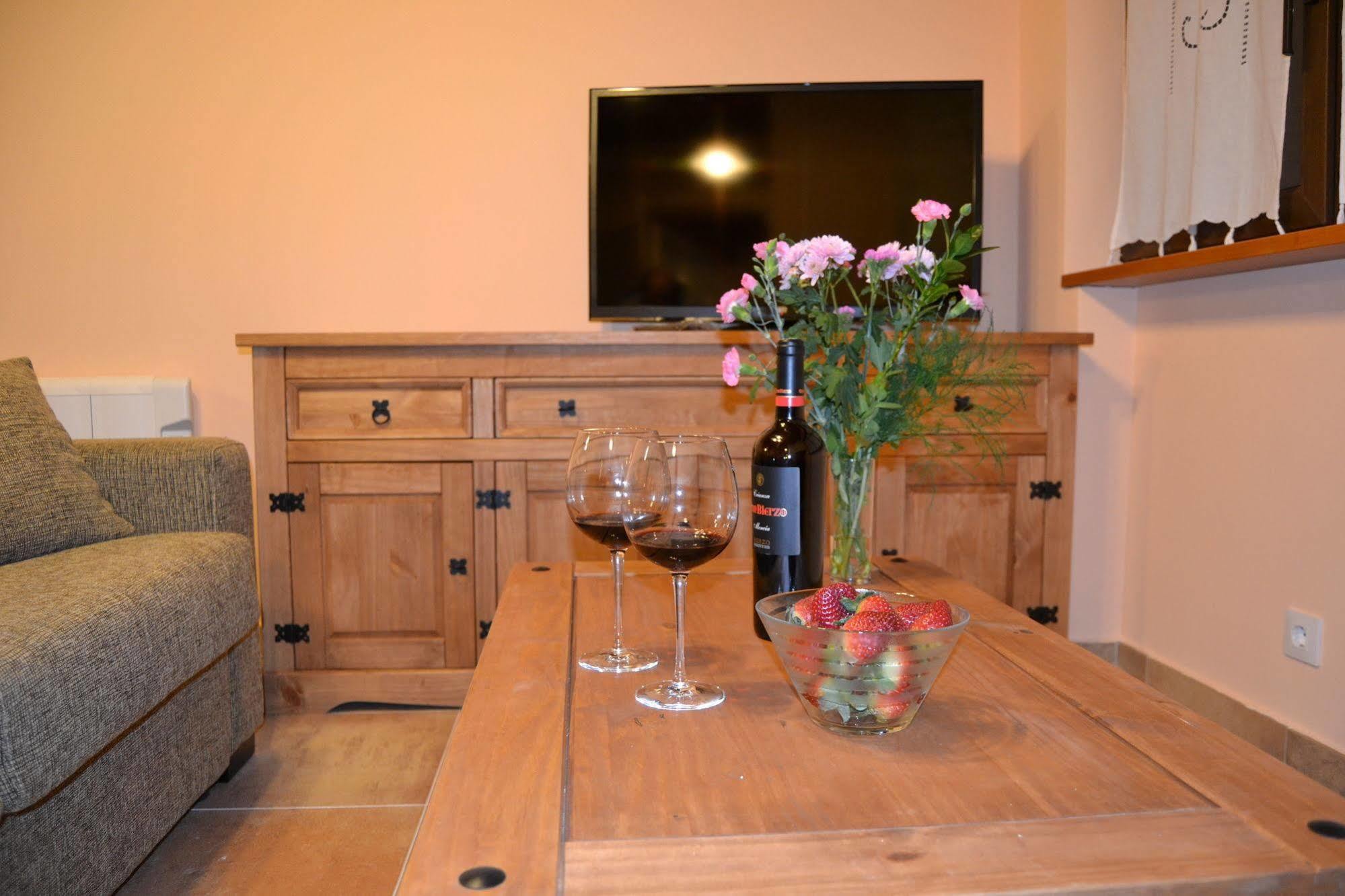 Casa Rural El Dolmen Bernuy-Salinero Екстериор снимка